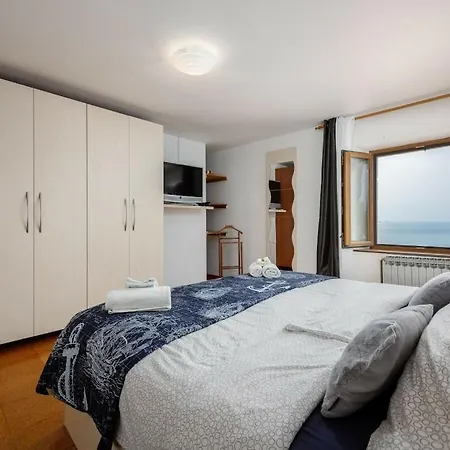 Casa Astrid By The Sea In Porec, Istria