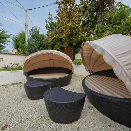 Casa Astrid By The Sea In Porec, Istria Prázdninový dům Poreč
